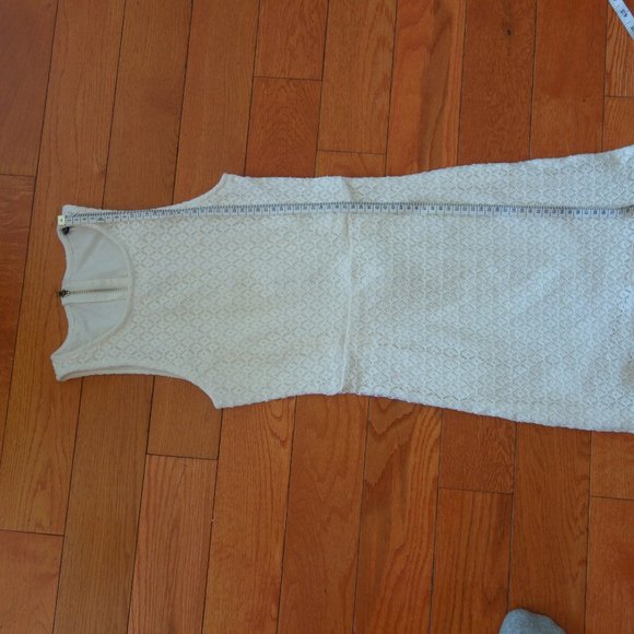 White Layered Floral Lace FormFitting Short Elegant Sexy Cocktail Dress Size XS - Picture 14 of 15